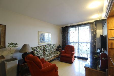 Sala de apartamento para alugar com 3 quartos, 77m² em Freguesia (jacarepaguá), Rio de Janeiro