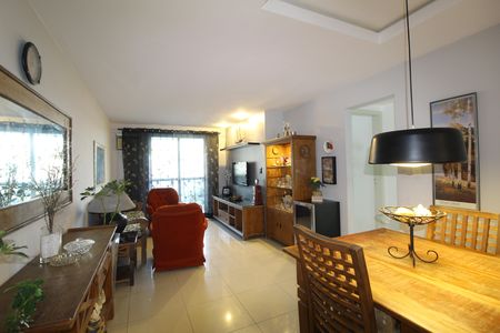 Sala de apartamento para alugar com 3 quartos, 77m² em Freguesia (jacarepaguá), Rio de Janeiro