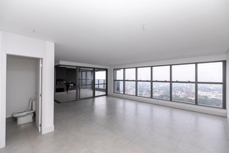 Apartamento à venda com 222m², 3 quartos e 4 vagas Apartamento à venda com 222m², 3 quartos e 4 vagasSALA AMPLA