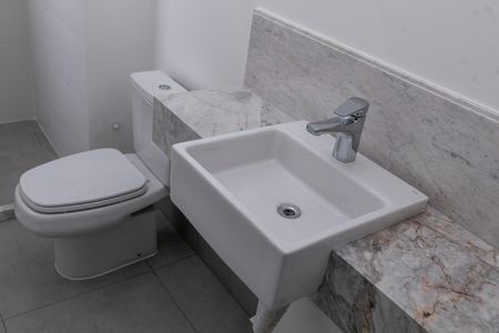Apartamento à venda com 222m², 3 quartos e 4 vagas Apartamento à venda com 222m², 3 quartos e 4 vagasBANHEIRO QUARTO Nº 1 - SUITE