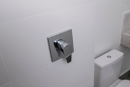Apartamento à venda com 222m², 3 quartos e 4 vagas Apartamento à venda com 222m², 3 quartos e 4 vagasDETALHE BANHEIRO QUARTO Nº 1 - SUITE