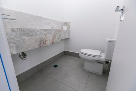 Apartamento à venda com 222m², 3 quartos e 4 vagas Apartamento à venda com 222m², 3 quartos e 4 vagasLAVABO