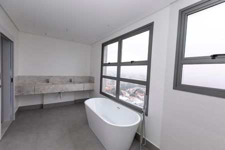 Apartamento à venda com 222m², 3 quartos e 4 vagas Apartamento à venda com 222m², 3 quartos e 4 vagasBANHEIRO QUARTO Nº 3 - SUITE MASTER
