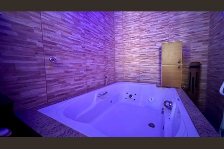 Apartamento à venda com 101m², 3 quartos e 2 vagas Apartamento à venda com 101m², 3 quartos e 2 vagasBanheira de Hidromassagem