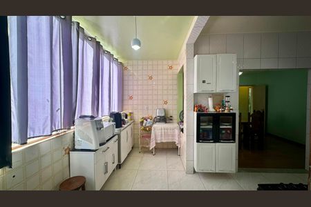 Apartamento à venda com 101m², 3 quartos e 2 vagas Apartamento à venda com 101m², 3 quartos e 2 vagasCozinha