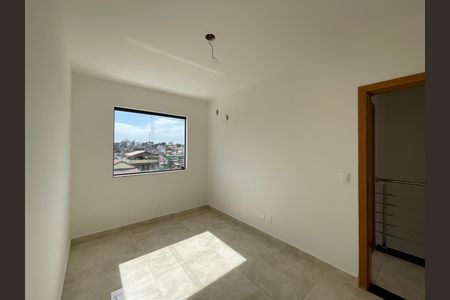 Casa à venda com 3 quartos, 98m² em Santa Branca, Belo Horizonte