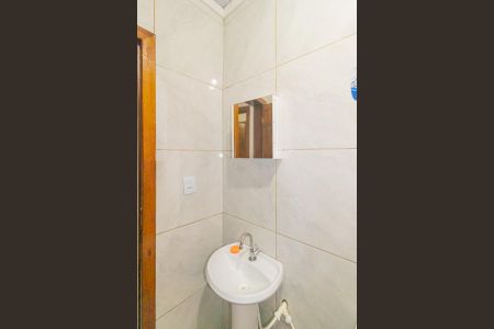 Casa para alugar com 52m², 1 quarto e sem vaga Casa para alugar com 52m², 1 quarto e sem vagaBanheiro