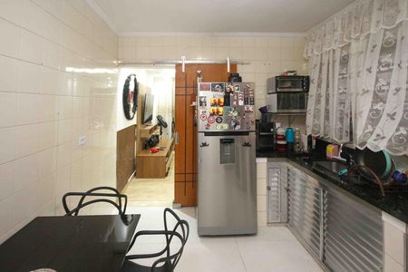 Casa para alugar com 2 quartos, 200m² em Quinta da Paineira, São Paulo