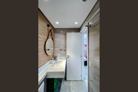 Apartamento à venda com 70m², 2 quartos e sem vaga Apartamento à venda com 70m², 2 quartos e sem vagaBanheiro