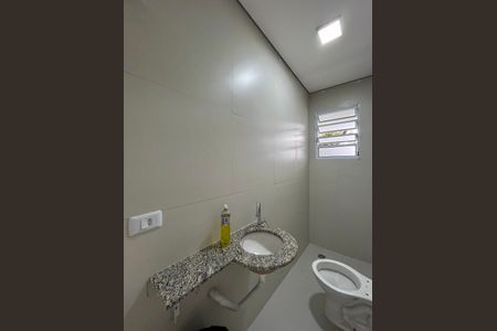 Casa de condomínio para alugar com 38m², 1 quarto e sem vaga Casa de condomínio para alugar com 38m², 1 quarto e sem vagaBanheiro