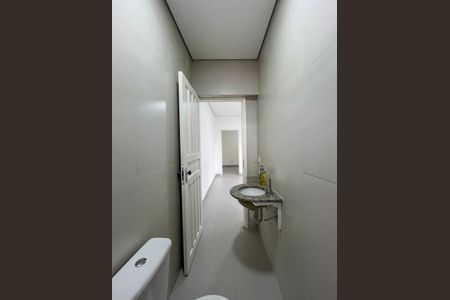 Casa de condomínio para alugar com 38m², 1 quarto e sem vaga Casa de condomínio para alugar com 38m², 1 quarto e sem vagaBanheiro