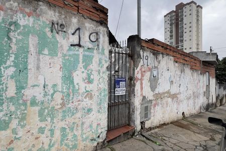 Casa para alugar com 55m², 1 quarto e sem vagaFachada com placa pequena