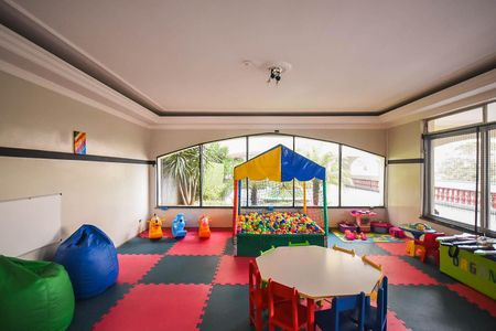 Apartamento à venda com 70m², 2 quartos e 2 vagas Apartamento à venda com 70m², 2 quartos e 2 vagasBrinquedoteca