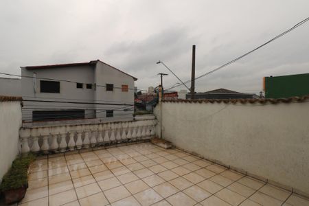 Casa à venda com 158m², 3 quartos e 1 vaga Casa à venda com 158m², 3 quartos e 1 vagaVaranda