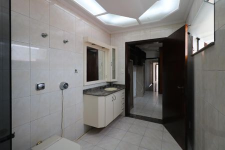 Casa à venda com 158m², 3 quartos e 1 vaga Casa à venda com 158m², 3 quartos e 1 vagaBanheiro da Suíte