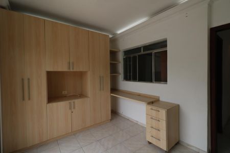 Casa à venda com 158m², 3 quartos e 1 vaga Casa à venda com 158m², 3 quartos e 1 vagaEscritório