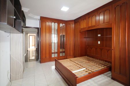 Casa à venda com 158m², 3 quartos e 1 vaga Casa à venda com 158m², 3 quartos e 1 vagaSuíte