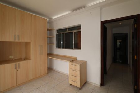 Casa à venda com 158m², 3 quartos e 1 vaga Casa à venda com 158m², 3 quartos e 1 vagaEscritório