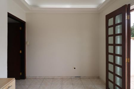 Casa à venda com 158m², 3 quartos e 1 vaga Casa à venda com 158m², 3 quartos e 1 vagaEscritório