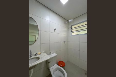 Casa de condomínio para alugar com 38m², 1 quarto e sem vaga Casa de condomínio para alugar com 38m², 1 quarto e sem vagaBanheiro