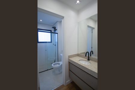 Apartamento para alugar com 62m², 2 quartos e 2 vagas Apartamento para alugar com 62m², 2 quartos e 2 vagasBanheiro