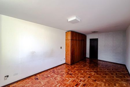 Apartamento à venda com 205m², 4 quartos e 2 vagas Apartamento à venda com 205m², 4 quartos e 2 vagasQuarto 4 - Suíte