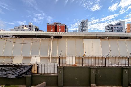 Apartamento à venda com 205m², 4 quartos e 2 vagas Apartamento à venda com 205m², 4 quartos e 2 vagasVista do Quarto 2