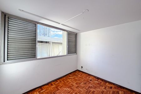 Apartamento à venda com 205m², 4 quartos e 2 vagas Apartamento à venda com 205m², 4 quartos e 2 vagasQuarto 1