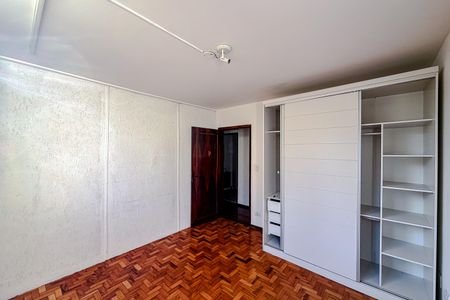 Apartamento à venda com 205m², 4 quartos e 2 vagas Apartamento à venda com 205m², 4 quartos e 2 vagasQuarto 2