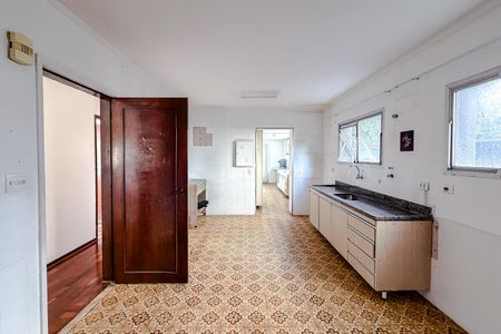 Apartamento à venda com 205m², 4 quartos e 2 vagas Apartamento à venda com 205m², 4 quartos e 2 vagasCozinha