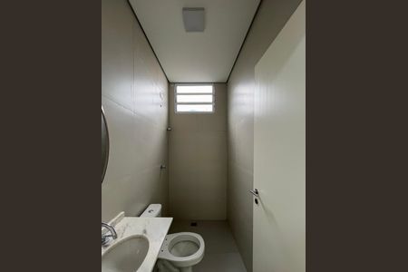 Banheiro de casa de condomínio para alugar com 2 quartos, 40m² em Cursino, São Paulo