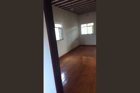 Quarto de casa para alugar com 2 quartos, 100m² em Parque Paulista, Duque de Caxias