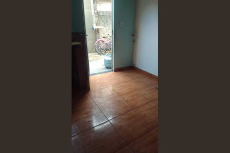 Sala de casa para alugar com 2 quartos, 100m² em Parque Paulista, Duque de Caxias