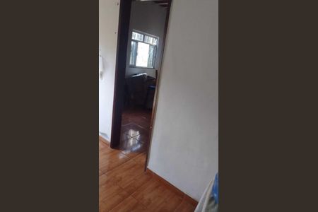 Casa para alugar com 100m², 2 quartos e 2 vagas Casa para alugar com 100m², 2 quartos e 2 vagasQuarto