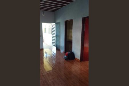Casa para alugar com 100m², 2 quartos e 2 vagas Casa para alugar com 100m², 2 quartos e 2 vagasQuarto