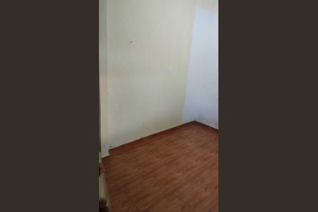 Casa para alugar com 100m², 2 quartos e 2 vagas Casa para alugar com 100m², 2 quartos e 2 vagasQuarto