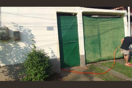 Casa para alugar com 100m², 2 quartos e 2 vagas Casa para alugar com 100m², 2 quartos e 2 vagasFachada