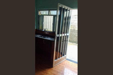Casa para alugar com 100m², 2 quartos e 2 vagas Casa para alugar com 100m², 2 quartos e 2 vagasCozinha