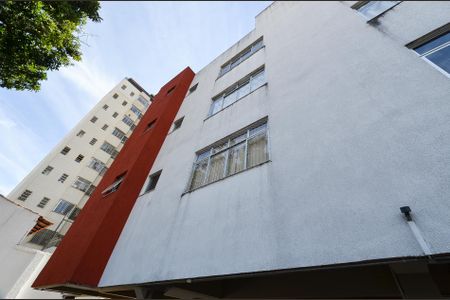 Apartamento à venda com 9572m², 3 quartos e 1 vaga Apartamento à venda com 9572m², 3 quartos e 1 vagaFachada