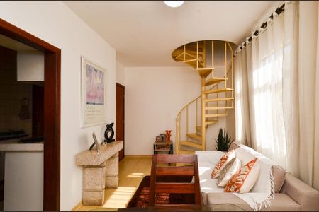 Sala de apartamento à venda com 3 quartos, 9572m² em Santa Efigênia, Belo Horizonte