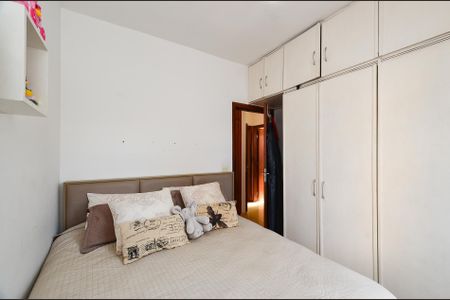 Apartamento à venda com 9572m², 3 quartos e 1 vaga Apartamento à venda com 9572m², 3 quartos e 1 vagaQuarto 2