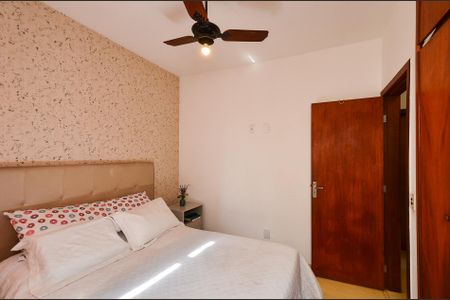Apartamento à venda com 9572m², 3 quartos e 1 vaga Apartamento à venda com 9572m², 3 quartos e 1 vagaSuite