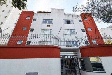 Apartamento à venda com 9572m², 3 quartos e 1 vaga Apartamento à venda com 9572m², 3 quartos e 1 vagaFachada