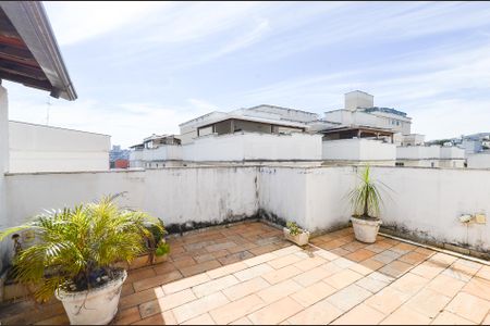 Apartamento à venda com 9572m², 3 quartos e 1 vaga Apartamento à venda com 9572m², 3 quartos e 1 vagaArea privativa