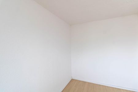 Quarto 2 de apartamento para alugar com 2 quartos, 40m² em Santa Cruz, Rio de Janeiro