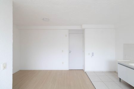 Sala de apartamento para alugar com 2 quartos, 40m² em Santa Cruz, Rio de Janeiro