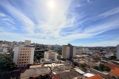 Vista de apartamento à venda com 3 quartos, 68m² em Santa Efigênia, Belo Horizonte