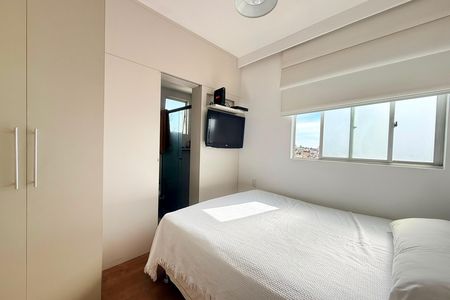 Suite de apartamento à venda com 3 quartos, 68m² em Santa Efigênia, Belo Horizonte