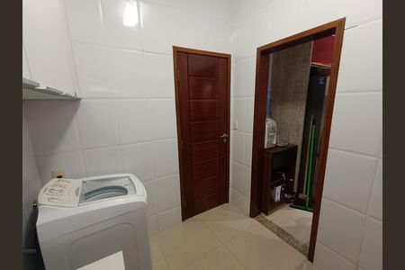 Casa para alugar com 220m², 3 quartos e 1 vagaÁrea de serviço