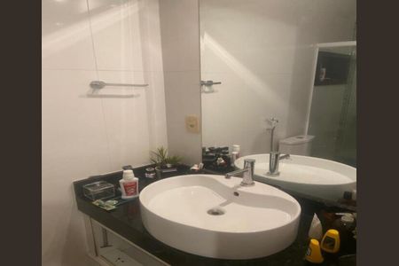 Casa para alugar com 220m², 3 quartos e 1 vaga